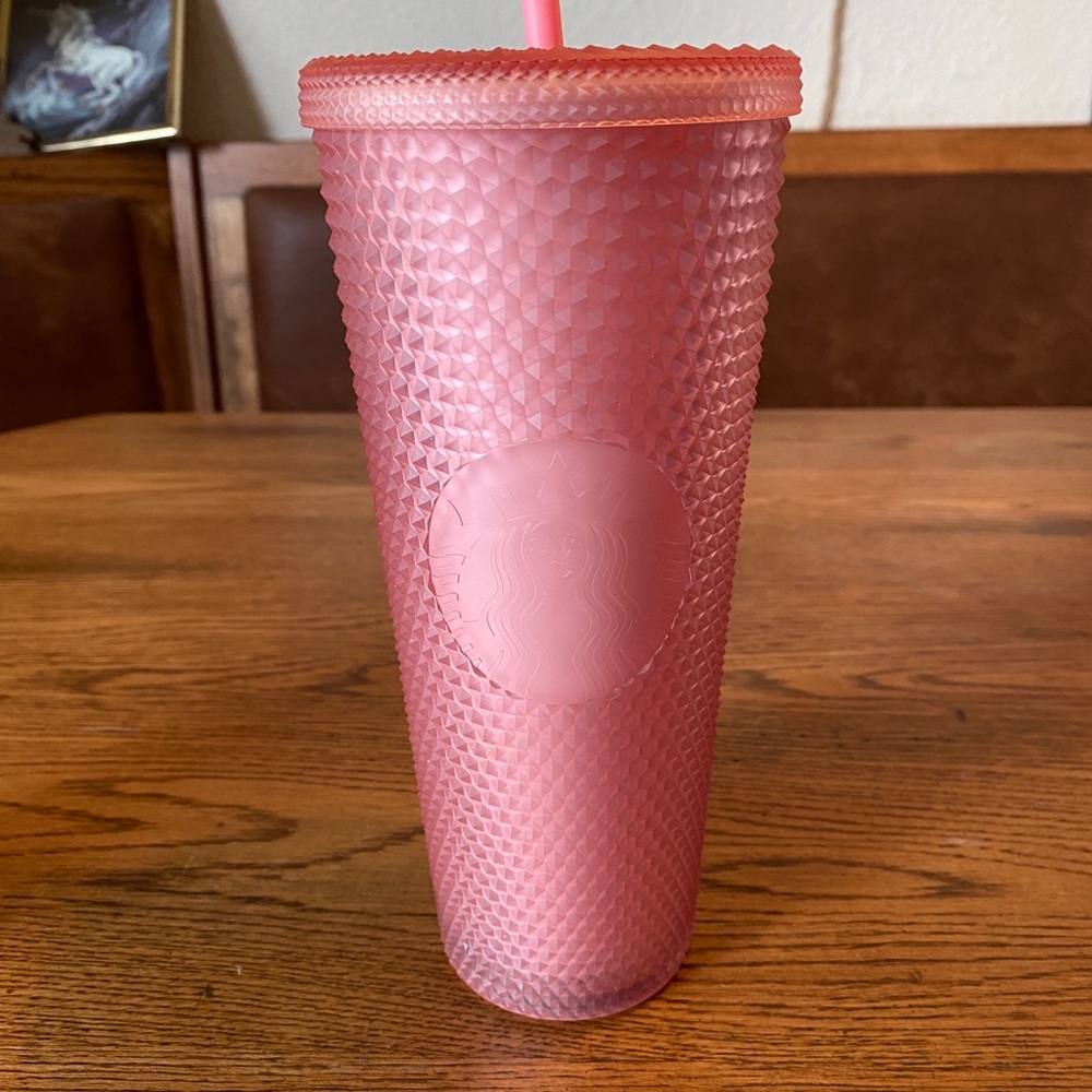 Starbucks 2022 Valentine's Soft Touch Pink Studded Venti (24‎ oz.) Tumbler